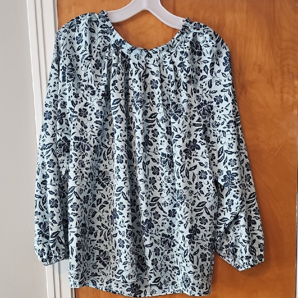Ann Taylor Blue and White Floral Blouse